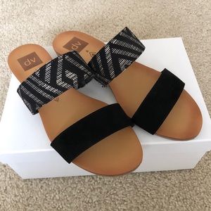 DV’s Bailey Slide Sandals